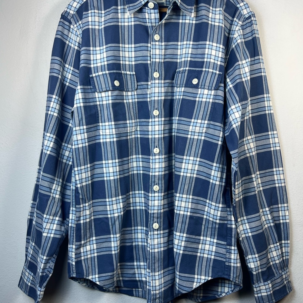 J. Crew men’s large Navy Light Blue Checkered Shirt flannel lumberjack button up